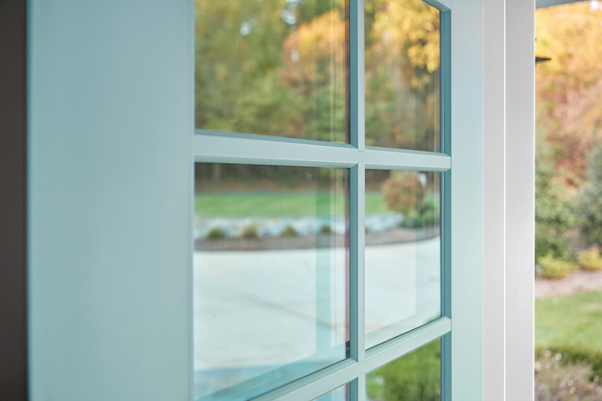 Elevate Any Home with JELD-WEN Direct Glaze Fiberglass Doors